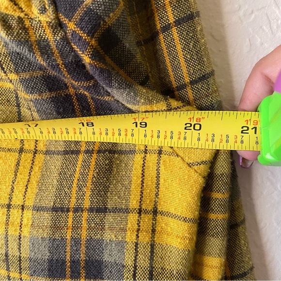 Volcom Men’s Yellow Plaid Skate Snow Longsleeve Button Down Flannel Shirt SZ M - Picture 3 of 10